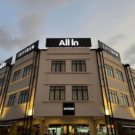 All In Hotel Kangar Exteriér fotografie